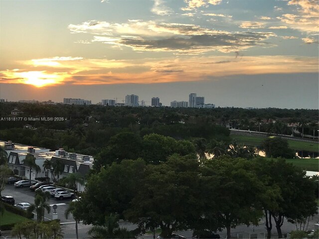 1000 Parkview Dr Unit 811, Hallandale Beach, FL 33009 - photo 20