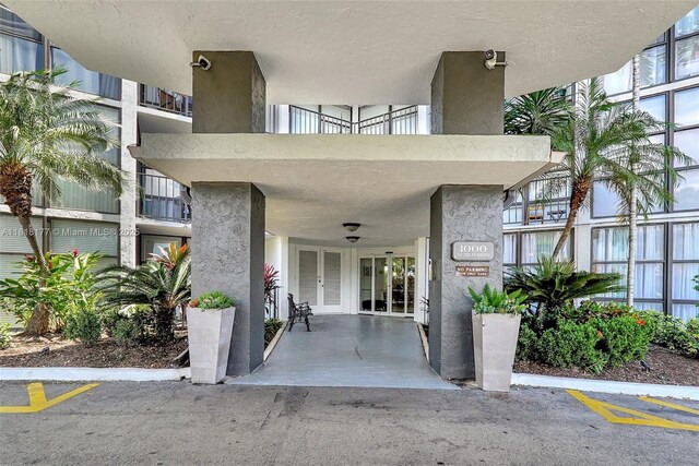 1000 Parkview Dr Unit 811, Hallandale Beach, FL 33009 - photo 25
