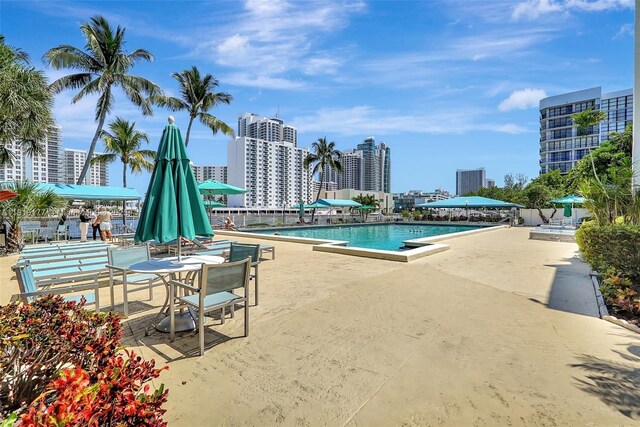 1000 Parkview Dr Unit 811, Hallandale Beach, FL 33009 - photo 30