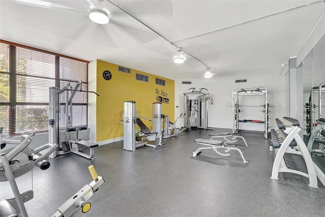 1000 Parkview Dr Unit 811, Hallandale Beach, FL 33009 - photo 31