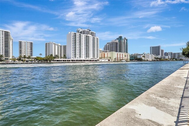1000 Parkview Dr Unit 811, Hallandale Beach, FL 33009 - photo 33