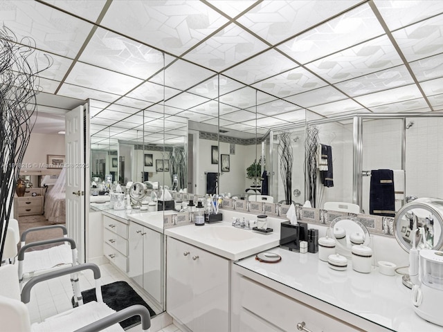 9530 Alcazar Ln, Davie, FL 33324 - bathroom featuring vanity and ensuite bathroom