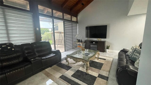 11040 S Lakeview Dr, Pembroke Pines, FL 33026 - living area featuring baseboards