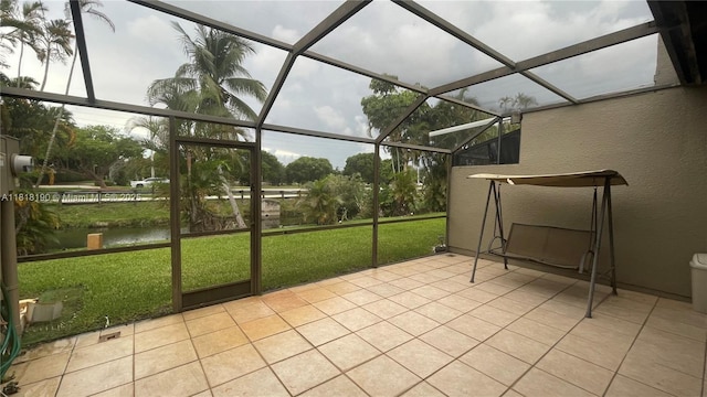 11040 S Lakeview Dr, Pembroke Pines, FL 33026 - view of unfurnished sunroom