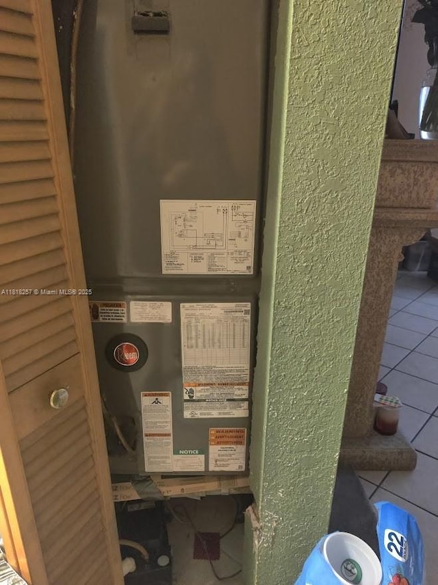 401 SE 4th St, Deerfield Beach, FL 33441 - utilities featuring heating unit