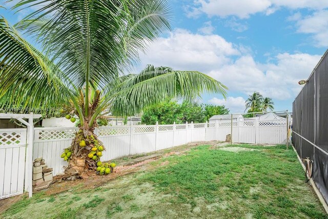 1801 N 55th Ave, Hollywood, FL 33021 - view of yard