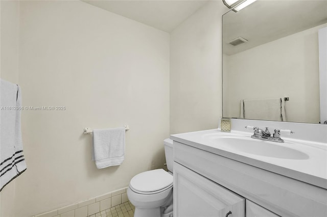 1551 SW 135th Ter Unit 112G, Pembroke Pines, FL 33027 - bathroom with vanity and tile patterned floors