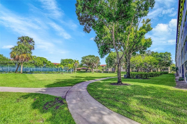1551 SW 135th Ter Unit 112G, Pembroke Pines, FL 33027 - view of property's community with a lawn
