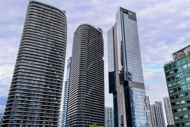 801 S Miami Ave Unit 3704, Miami, FL 33130 - view of building exterior with a view of city