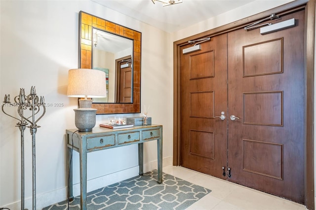 3737 Collins Ave Unit S-403, Miami Beach, FL 33140 - foyer with baseboards