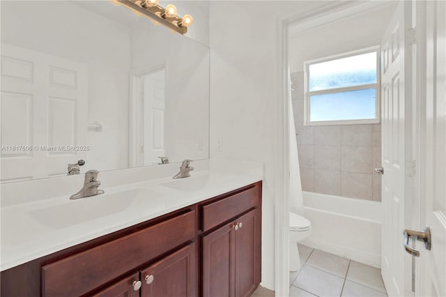 279 SE 31st Ter, Homestead, FL 33033 - full bath with double vanity, tile patterned floors, and shower / bathtub combination with curtain