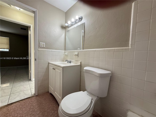 5654 NE 5th Ave, Oakland Park, FL 33334 - photo 17