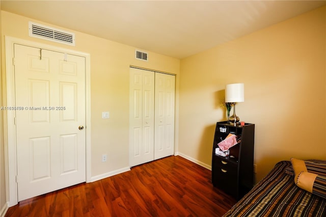1325 Partridge Close, Pompano Beach, FL 33064 - bedroom featuring dark wood-type flooring and a closet