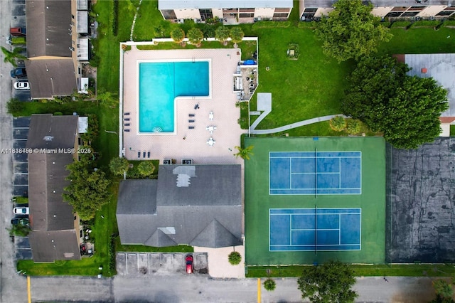 1325 Partridge Close, Pompano Beach, FL 33064 - aerial view of a pool area