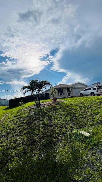 1908 NE 2nd Pl, Cape Coral, FL 33909 - view of yard