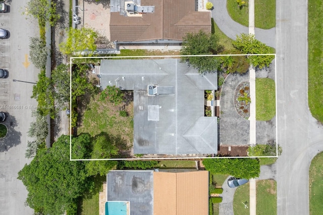 1305 N 47th Ave, Hollywood, FL 33021 - aerial view of property and surrounding area featuring property parcel outlined