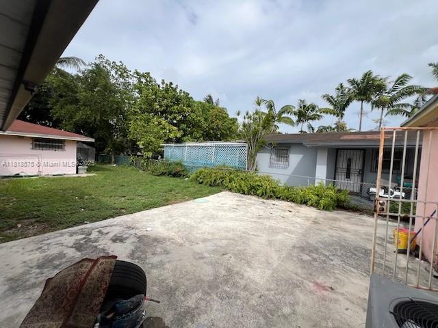 77 NW Blvd, Miami, FL 33126 - view of patio