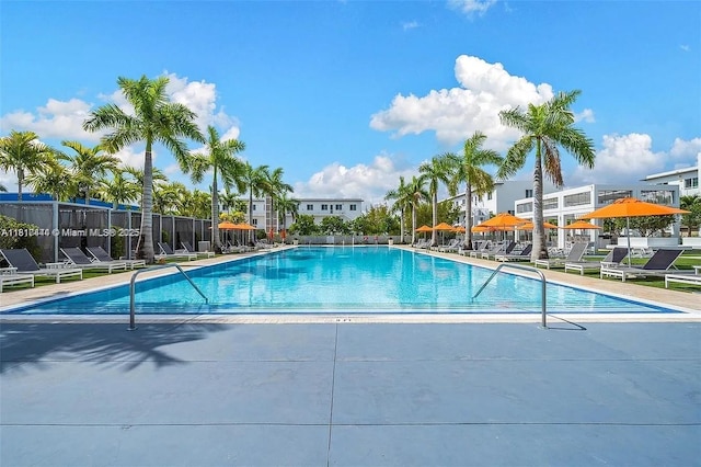 10540 NW 63rd Ter, Doral, FL 33178 - view of community pool