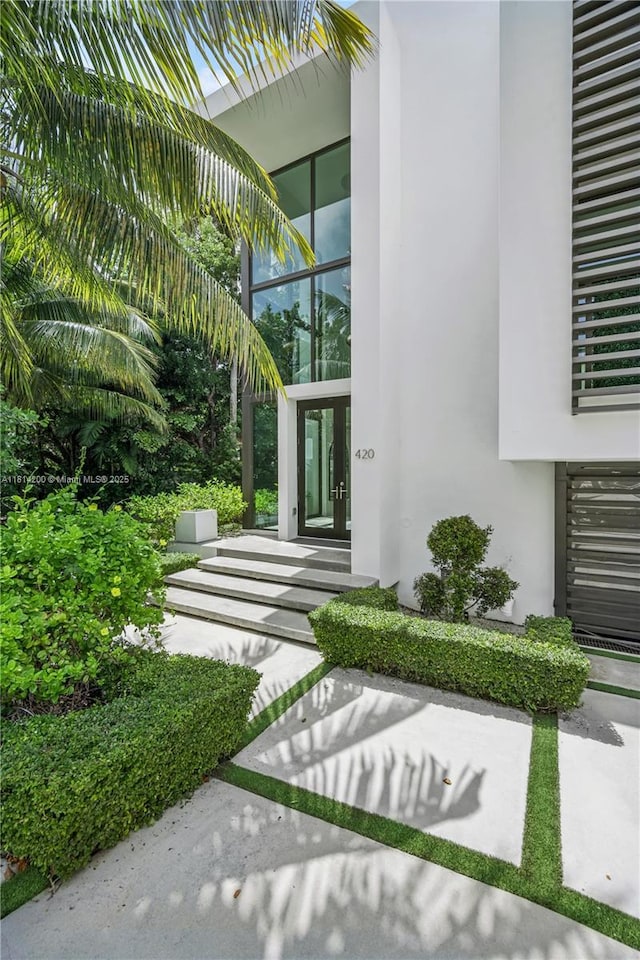 420 N Hibiscus Dr, Miami Beach, FL 33139 - photo 2