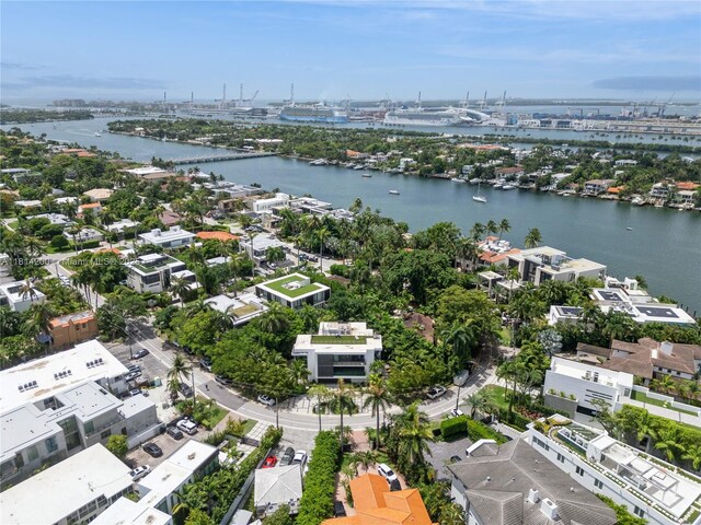 420 N Hibiscus Dr, Miami Beach, FL 33139 - photo 28