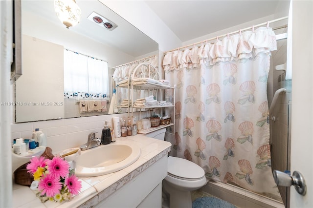 5803 NW 85th Ter, Tamarac, FL 33321 - bathroom featuring vanity, toilet, decorative backsplash, and curtained shower