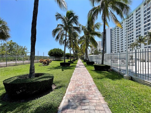 2899 Collins Ave Unit 810, Miami Beach, FL 33140 - view of surrounding community