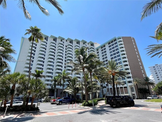 2899 Collins Ave Unit 810, Miami Beach, FL 33140 - view of apartment building / complex
