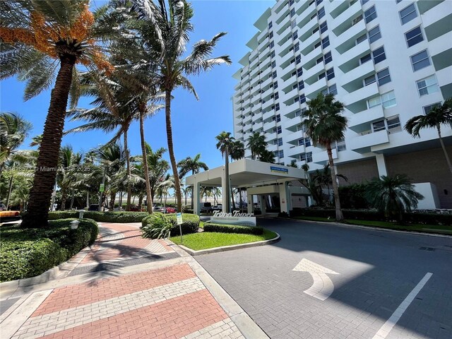 2899 Collins Ave Unit 810, Miami Beach, FL 33140 - view of building exterior