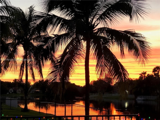 886 SW 180th Ter, Pembroke Pines, FL 33029 - water view
