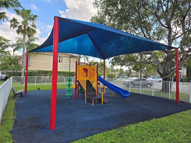 129 Riverwalk Cir Unit 129, Sunrise, FL 33326 - view of community play area