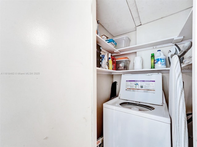 1408 Brickell Bay Dr Unit 411, Miami, FL 33131 - laundry room with washer / clothes dryer