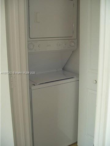 7900 Harbor Island Dr Unit 817, North Bay Village, FL 33141 - photo 15