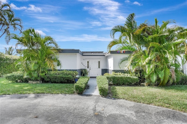 6541 Mckinley St, Hollywood, FL 33024 - photo 1