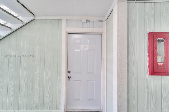 915 NE 199th St Unit 101-15, Miami, FL 33179 - photo 5