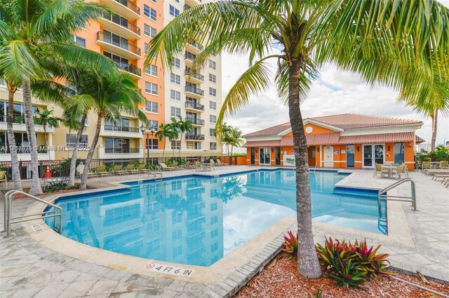 3232 SW 22nd Ter Unit 404, Miami, FL 33145 - photo 3