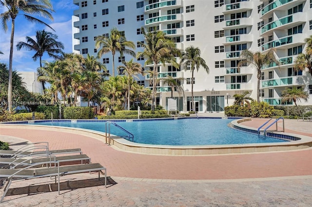 3001 S Ocean Dr Unit 247, Hollywood, FL 33019 - view of community pool