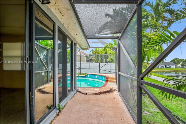 8663 Spring Valley Dr, Boynton Beach, FL 33472 - unfurnished sunroom with a water view