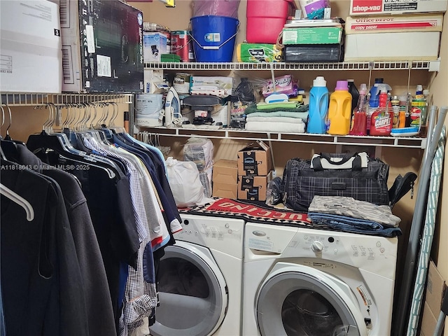 4242 NW 2nd St Unit 1202, Miami, FL 33126 - laundry room with washing machine and dryer