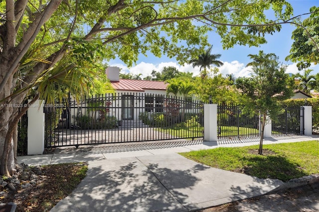 261 SW 30th Rd, Miami, FL 33129 - view of gate