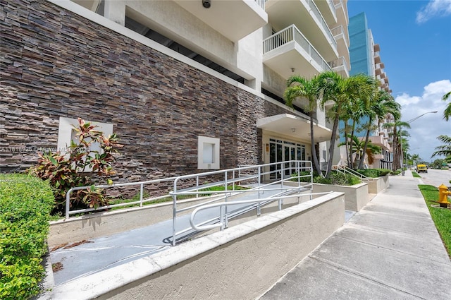 2400 SW 27th Ave Unit 402, Miami, FL 33145 - view of building exterior