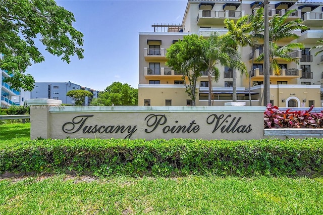 8440 SW 8th St Unit 306A, Miami, FL 33144 - view of community sign