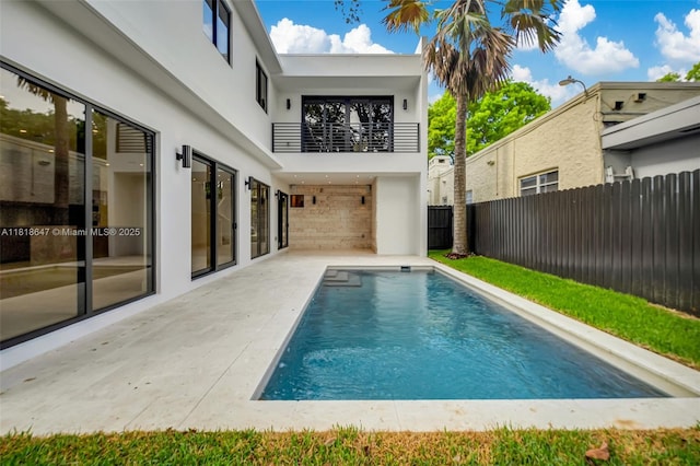 1513 SW 11th Ter, Miami, FL 33135 - view of swimming pool featuring a patio