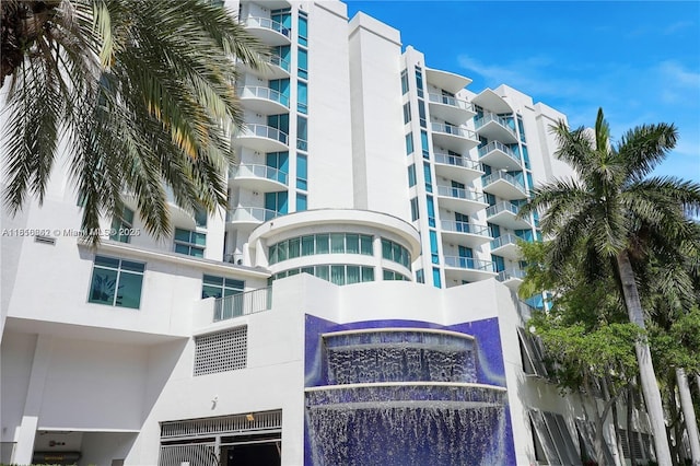3029 NE 188th St Unit 821, Aventura, FL 33180 - view of apartment building / complex