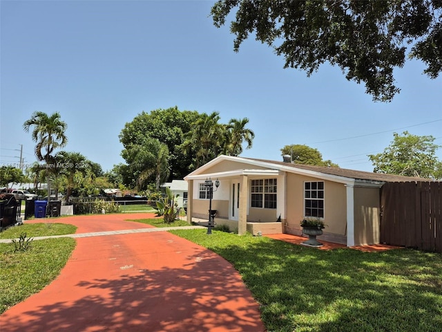 5930 N Farragut Dr, Hollywood, FL 33021 - photo 4