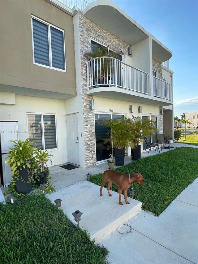 13960 SW 258th Ter, Homestead, FL 33032 - photo 2