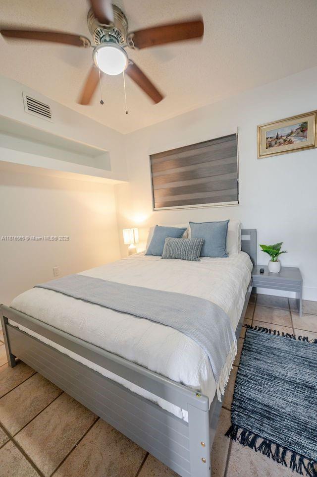1330 N Dr, Miami, FL 33179 - photo 11