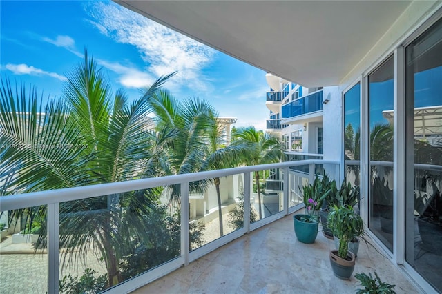 400 Alton Rd Unit 407, Miami Beach, FL 33139 - view of balcony