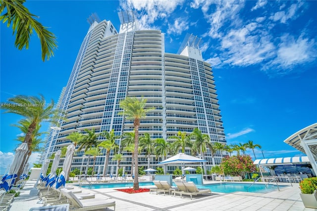 400 Alton Rd Unit 407, Miami Beach, FL 33139 - community pool featuring a patio