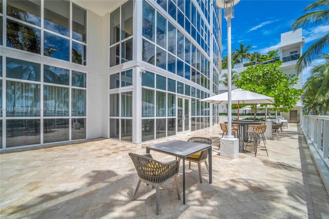 400 Alton Rd Unit 407, Miami Beach, FL 33139 - view of patio