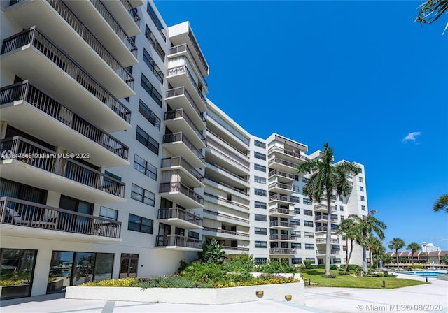 2900 NE 14th St Cswy Unit 410, Pompano Beach, FL 33062 - view of apartment building / complex